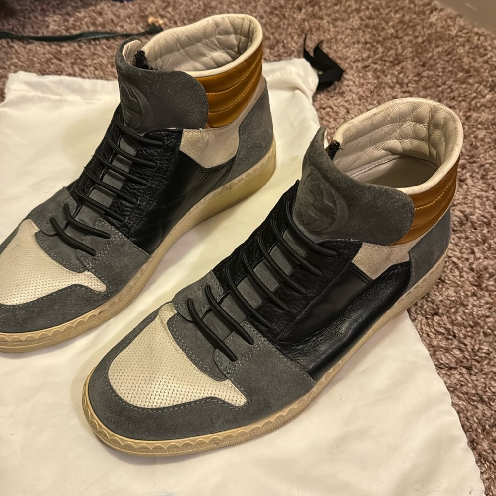 Vintage Gucci sneakers